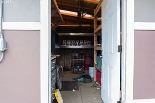 4348 Essex St, Salem, OR 97317 - Photo 32