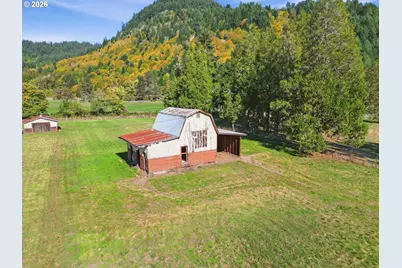 37109 Row River Rd, Dorena, OR 97434 - Photo 26