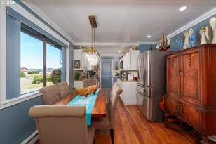 865 SW Newport Ave, Bandon, OR 97411 - Photo 8