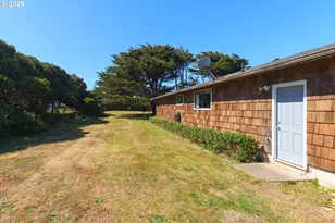 865 SW Newport Ave, Bandon, OR 97411 - Photo 26