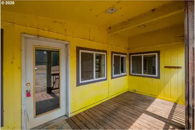26221 Old Holley Rd, Sweet Home, OR 97386 - Photo 8