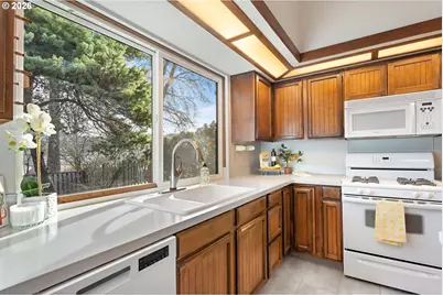 2398 SW Tegart Ave, Gresham, OR 97080 - Photo 16