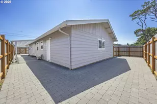 1631 NW 33rd St, Lincoln City, OR 97367 - Photo 34
