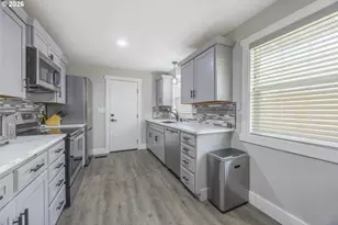 1631 NW 33rd St, Lincoln City, OR 97367 - Photo 18