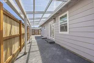 1631 NW 33rd St, Lincoln City, OR 97367 - Photo 32