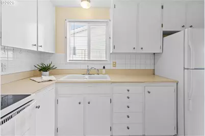 1663 Sallal Rd, Woodburn, OR 97071 - Photo 12