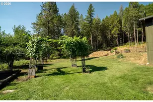 3902 S Myrtle Rd, Myrtle Creek, OR 97457 - Photo 30