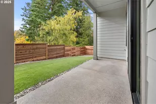 7733 SW 42nd Ave, Portland, OR 97219 - Photo 12