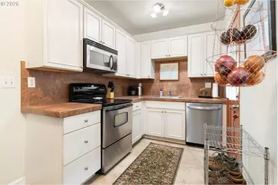 130 SE 31st Ave #2, Portland, OR 97214 - Photo 14