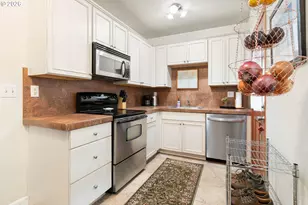 130 SE 31st Ave, Portland, OR 97214 - Photo 14