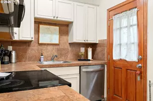 130 SE 31st Ave, Portland, OR 97214 - Photo 12