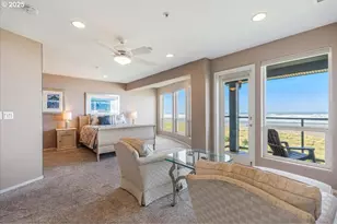 361 S Prom, Seaside, OR 97138 - Photo 24