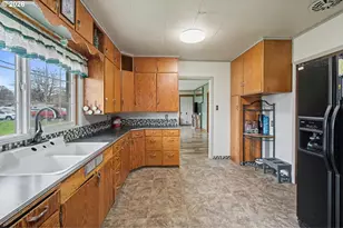 214 W Pe Ell Ave, Pe Ell, WA 98572 - Photo 20