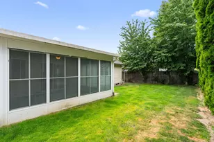 237 NE Wilcox St, Hillsboro, OR 97124 - Photo 38