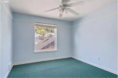 359 Kirk Ave, Brownsville, OR 97327 - Photo 32