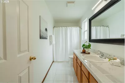 7870 SE Springwater Dr, Portland, OR 97206 - Photo 30