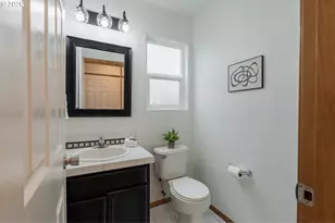 7870 SE Springwater Dr, Portland, OR 97206 - Photo 38