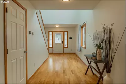7870 SE Springwater Dr, Portland, OR 97206 - Photo 6