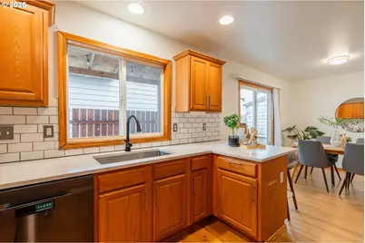 7870 SE Springwater Dr, Portland, OR 97206 - Photo 22