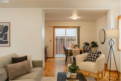 7870 SE Springwater Dr, Portland, OR 97206 - Photo 12