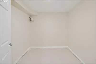 4575 SW Dogwood Ln, Portland, OR 97225 - Photo 26