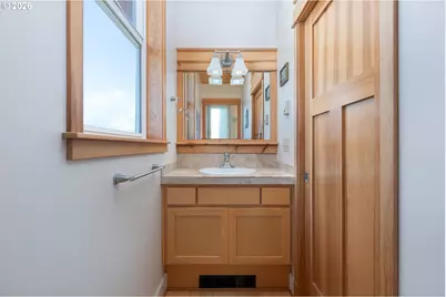 225 NW Brook St #A, Newport, OR 97365 - Photo 22
