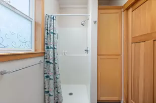 225 NW Brook St, Newport, OR 97365 - Photo 20