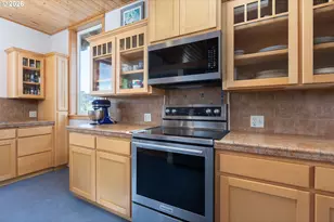 225 NW Brook St, Newport, OR 97365 - Photo 8