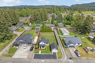 406 E Jones St, Yacolt, WA 98675 - Photo 40