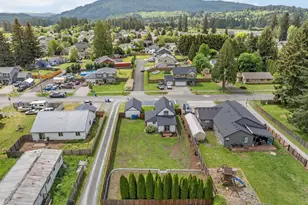 406 E Jones St, Yacolt, WA 98675 - Photo 20