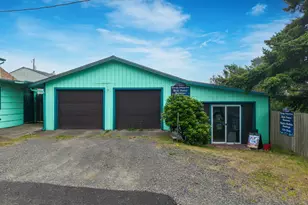 1549 NW Grove St NW, Newport, OR 97365 - Photo 6