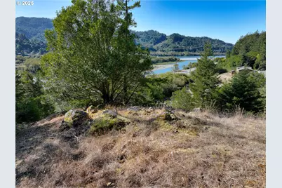 0 N Bank Rogue River, Gold Beach, OR 97444 - Photo 16