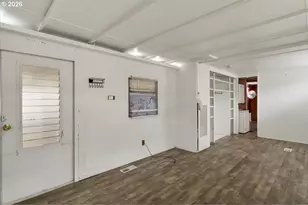 5422 Portland Rd NE, Salem, OR 97305 - Photo 8