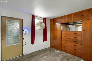 5422 Portland Rd NE, Salem, OR 97305 - Photo 20