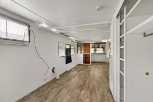 5422 Portland Rd NE, Salem, OR 97305 - Photo 10