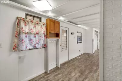 5422 Portland Rd NE #10, Salem, OR 97305 - Photo 14