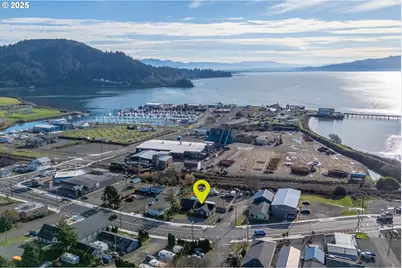 807 Garibaldi Ave, Garibaldi, OR 97118 - Photo 28