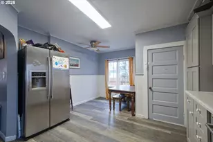 807 Garibaldi Ave, Garibaldi, OR 97118 - Photo 12