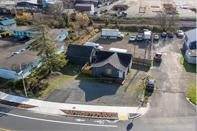 807 Garibaldi Ave, Garibaldi, OR 97118 - Photo 24