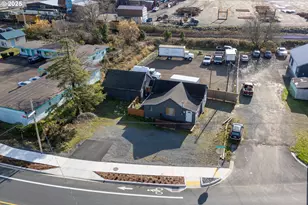 807 Garibaldi Ave, Garibaldi, OR 97118 - Photo 24