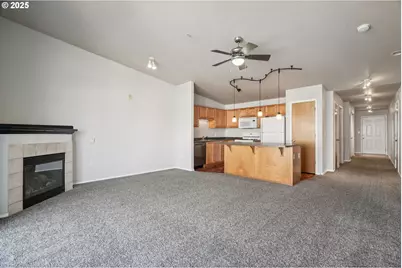 15320 NW Central Dr #317, Portland, OR 97229 - Photo 4