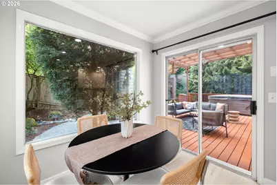 5018 SW Orchard Ln, Portland, OR 97219 - Photo 8