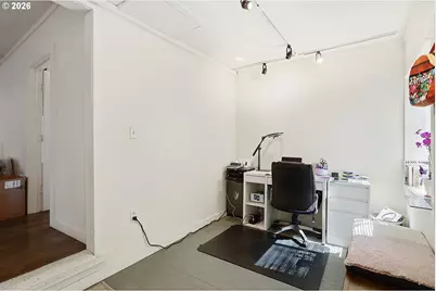 320 E Steuben St, Bingen, WA 98605 - Photo 8