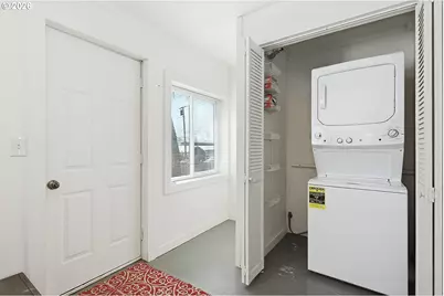 320 E Steuben St, Bingen, WA 98605 - Photo 6