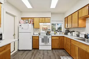 320 E Steuben St, Bingen, WA 98605 - Photo 14