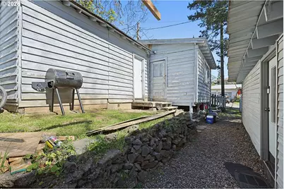 320 E Steuben St, Bingen, WA 98605 - Photo 32