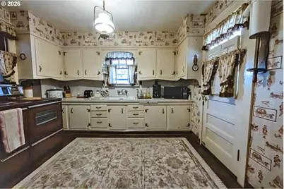4905 SE 122nd Ave, Portland, OR 97236 - Photo 10