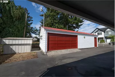 4905 SE 122nd Ave, Portland, OR 97236 - Photo 8