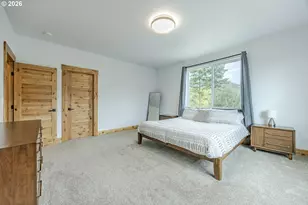 47555 McKenzie Hwy, Vida, OR 97488 - Photo 36