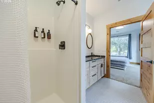 47555 McKenzie Hwy, Vida, OR 97488 - Photo 26